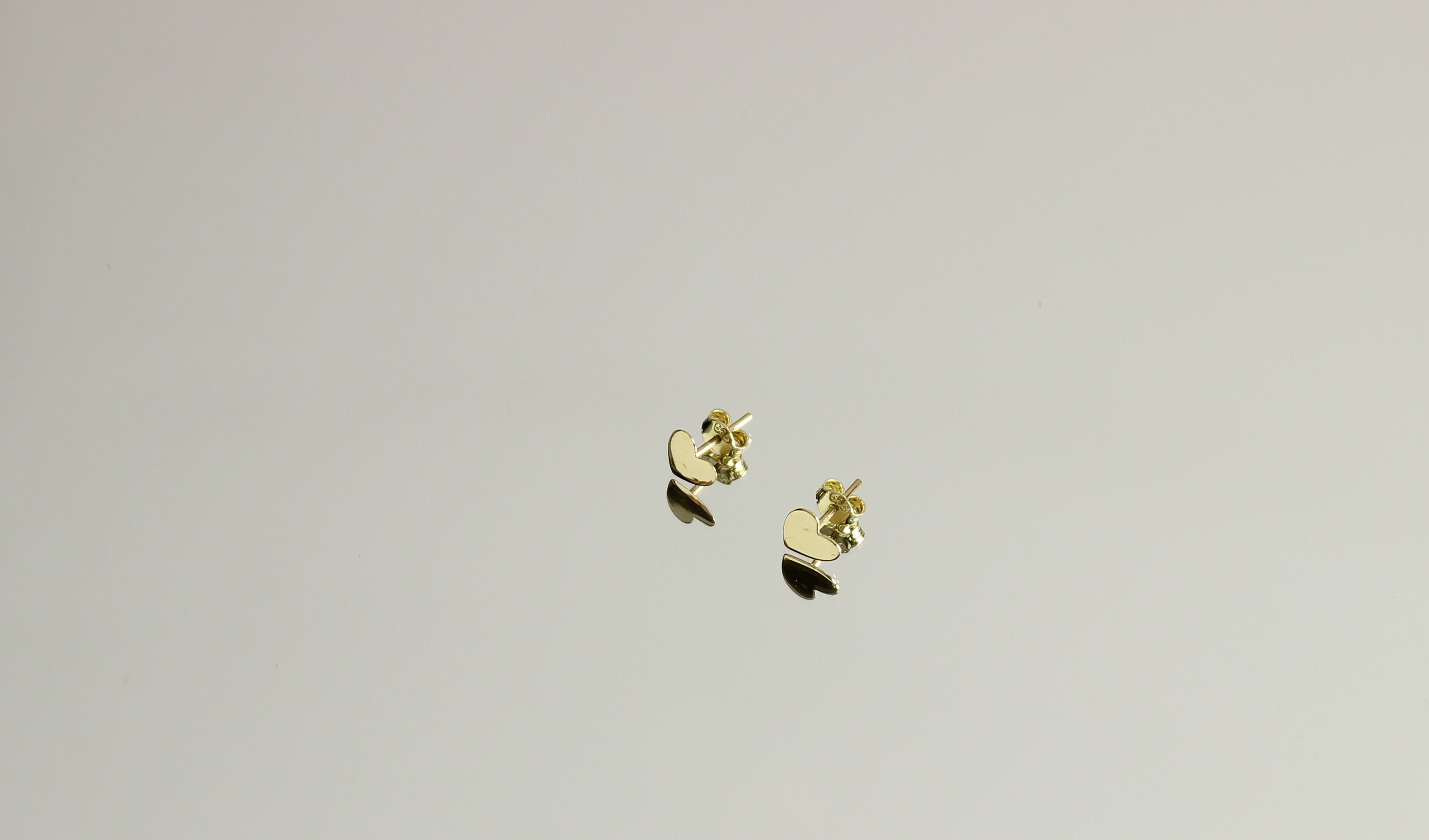 ピアス Numbering Mini Wavy Heart Earring #2106 (10K Gold) 5BNY871 Tiny Gold Heart Piercing Stud - Abhika Jewels